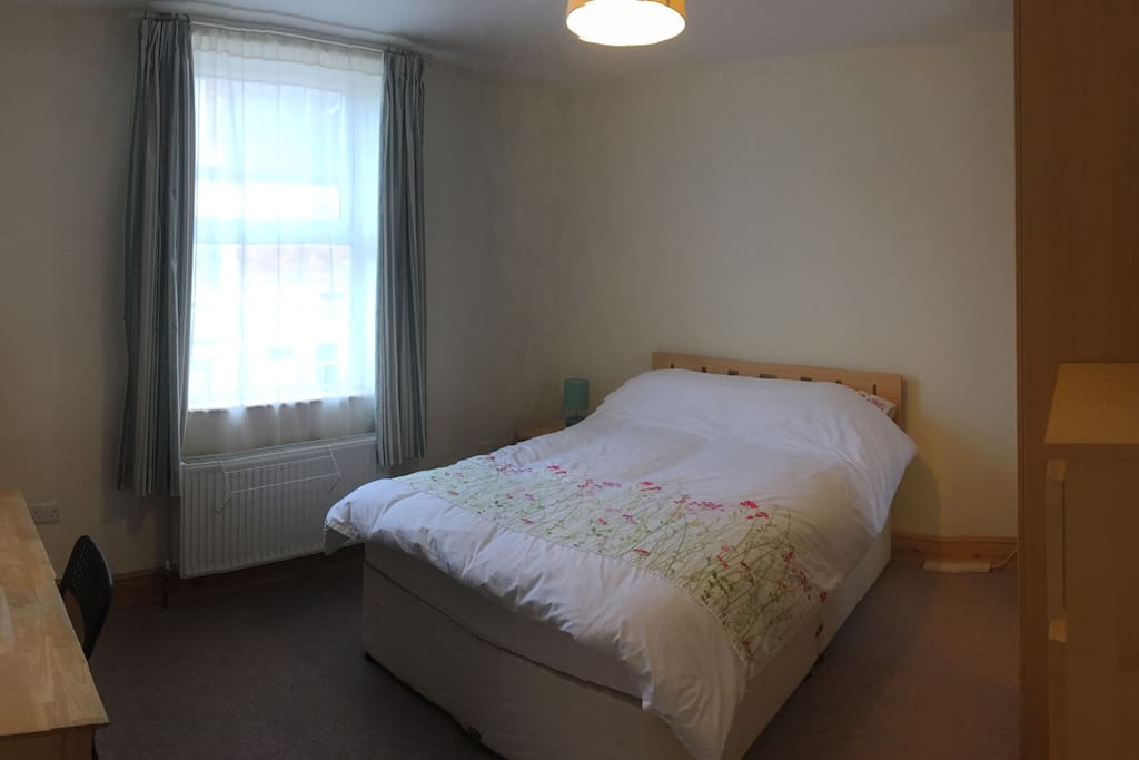 Large front bedroom