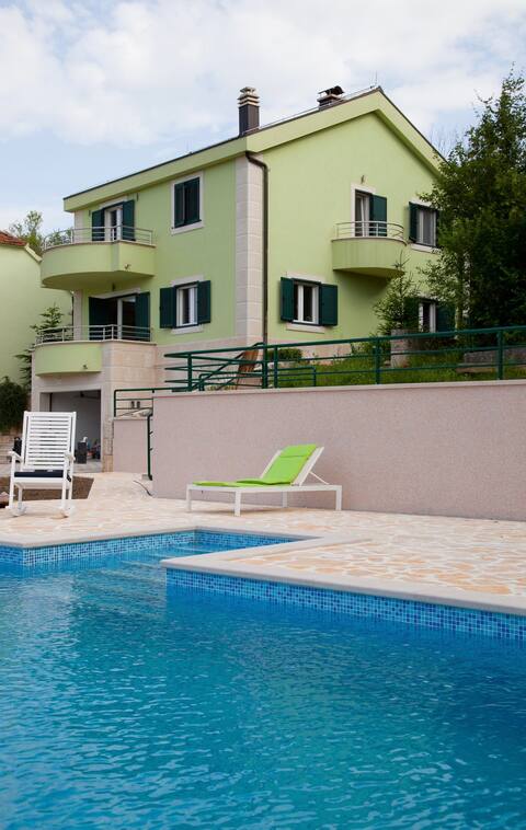 Villa Luna