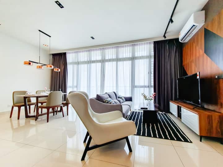 Green Haven 1br Suites+wifi+poolview [Tg] - Johor