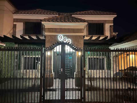 Casa Lujosa y Elegante