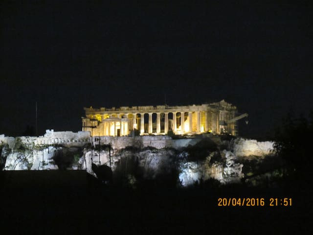 A penthouse with view to Acropolis,city centre.