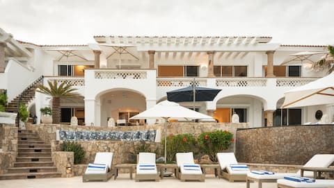 Beachfront Villa 322