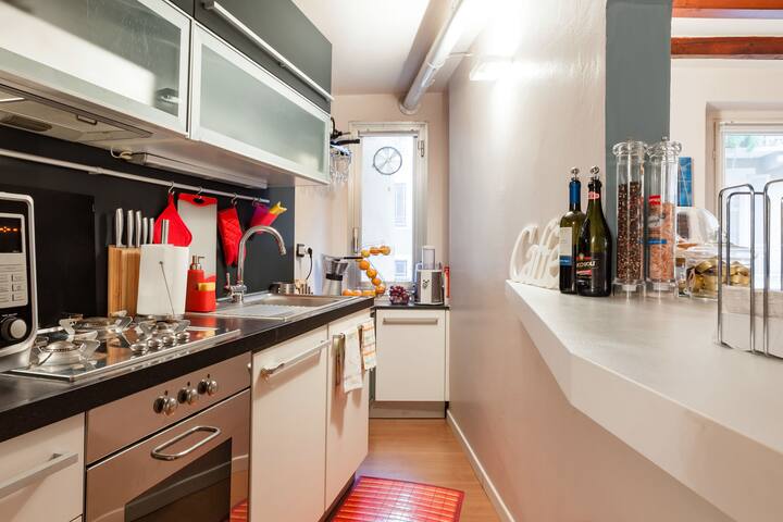 Moscova Luxury B&B, 2 Rooms with En-Suite Bathroom gallery image 4