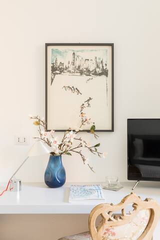 Stunning apartment, Belsiana St, Piazza di Spagna. gallery image 4