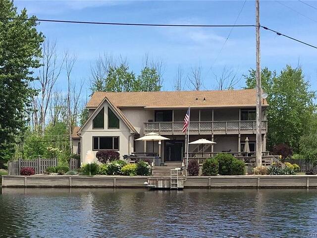 Airbnb Baldwinsville Vacation Rentals Places To Stay New