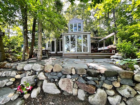 Waterfront Romantic get away Nest