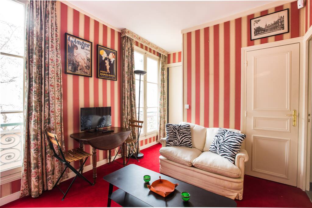 Luxurious studio at Invalides