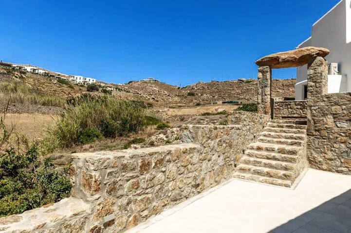 IKADE Mykonos II, 2 BR @ 2 bathrooms gallery image 5