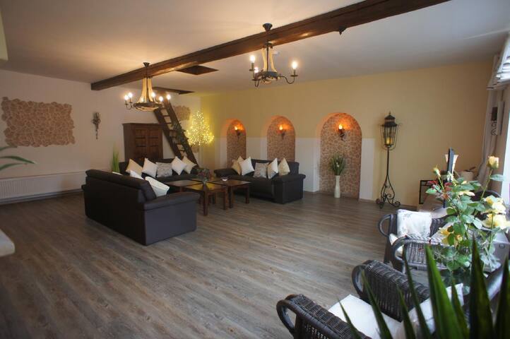 Airbnb Deudesfeld Vacation Rentals Places To Stay
