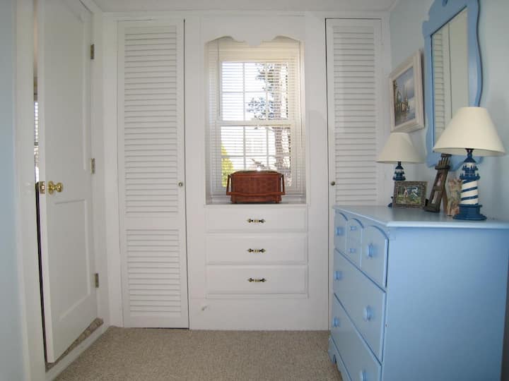 Etagenschlafzimmer mit Trundel