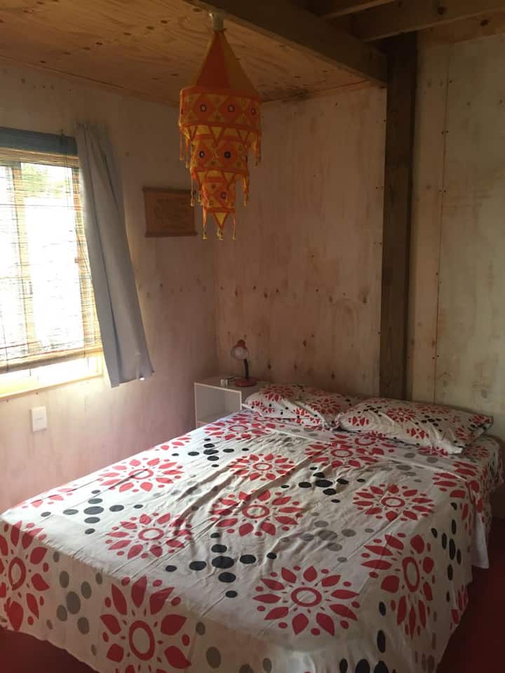 საძინებელი 1