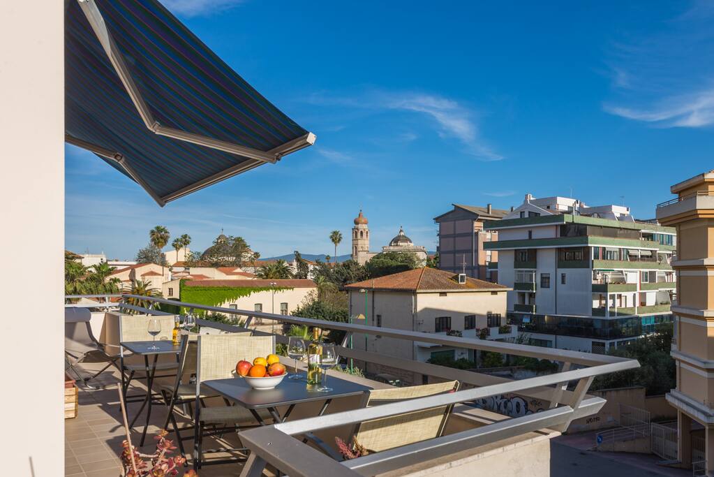 Balcone con vista su Oristano