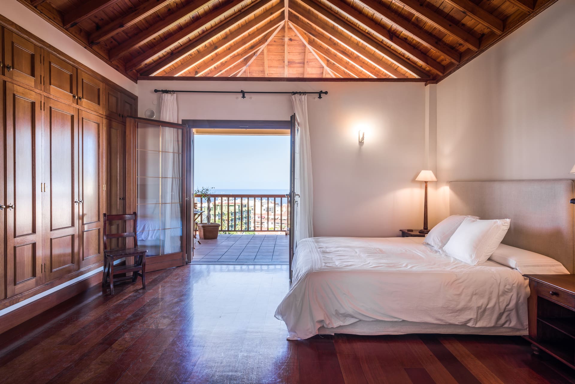 Limonero. Central luxury villa with pool and BBQ. — photo 2