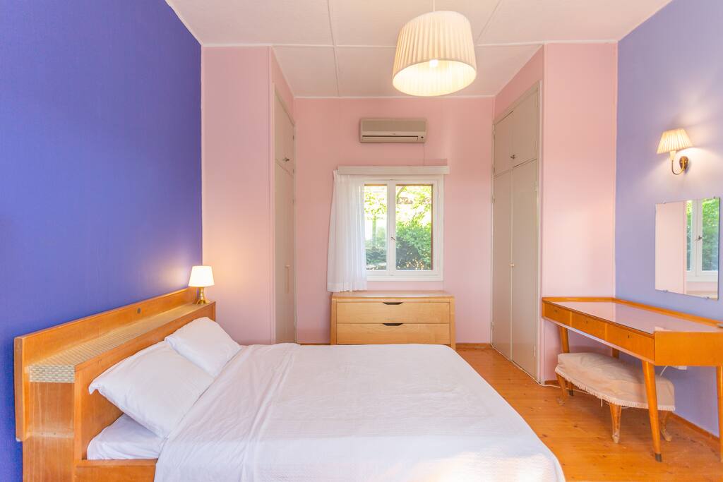 Bedroom with double bed