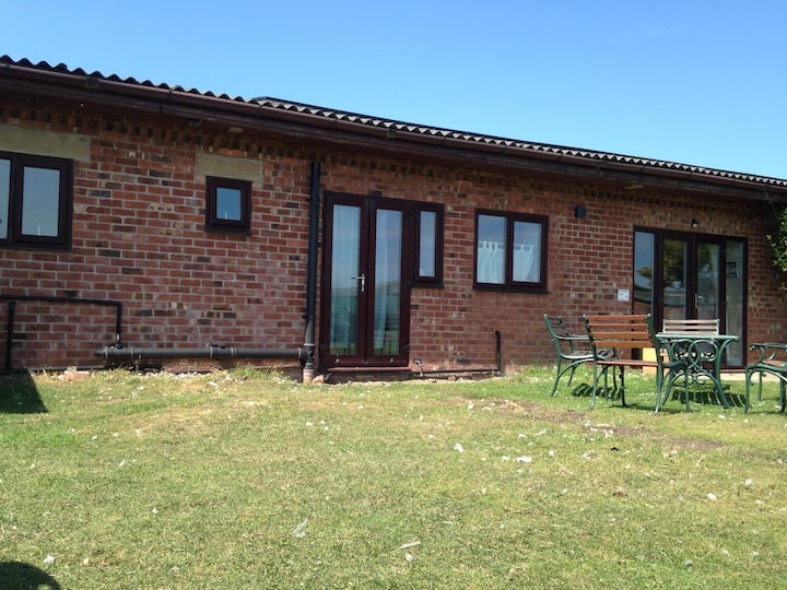 Strawberry Fields (Sleeps 6) Formby Cottages