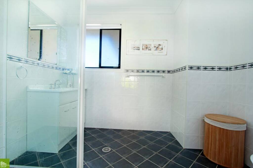 Large bathroom with shower