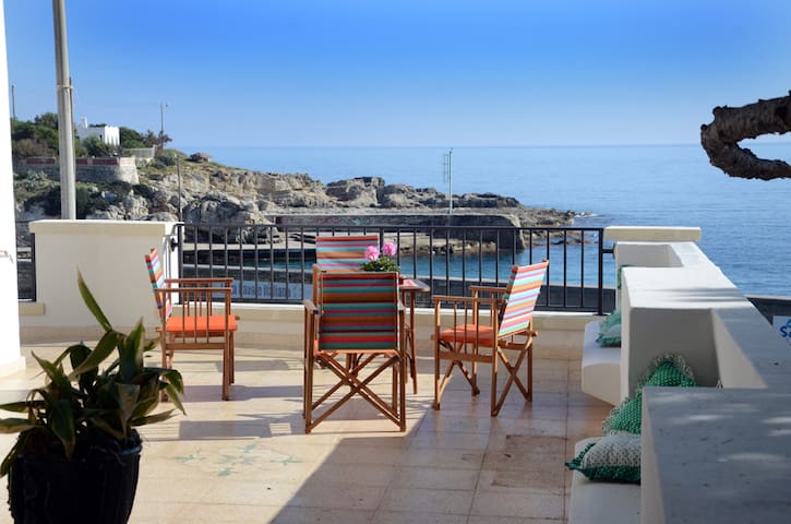 Bianca sul mare 1 & 2