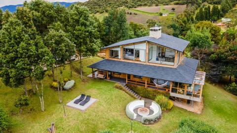Beautiful Main House + Tree House in the Mountains
