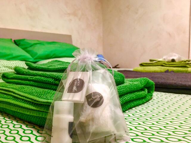 House “G & G Pignasecca” in the heart of the cente gallery image 3