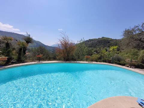 Country home with swimming pool and breathtaking views.