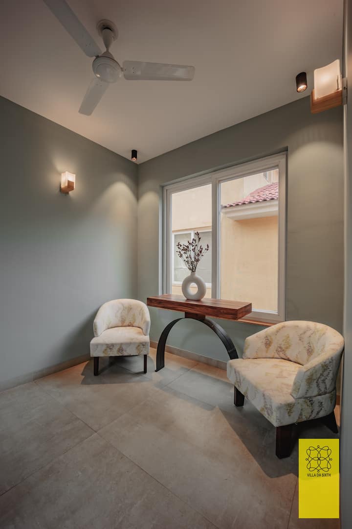 Living room image 3