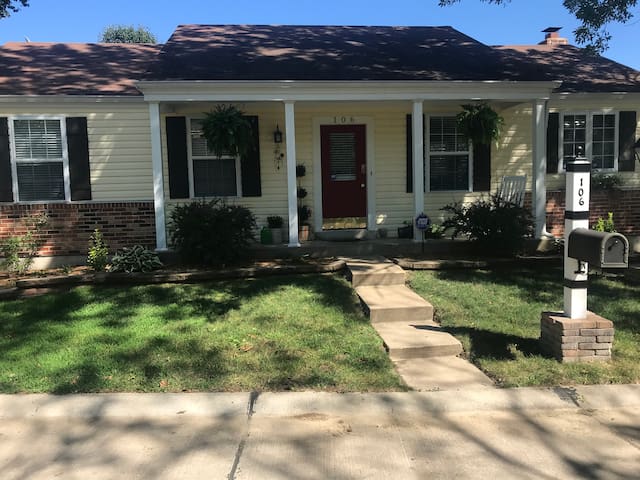 Adorable Home to share