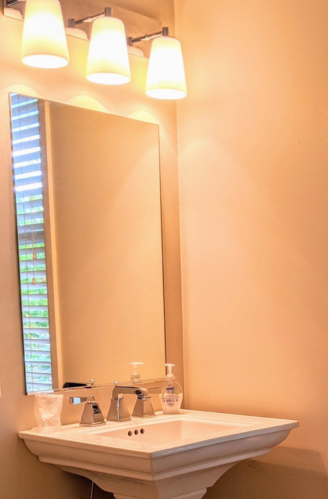 Lakeview Guest House