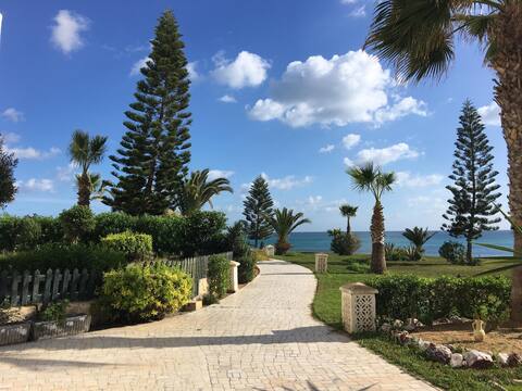 Appartement agréable pieds dans l'eau à Hammamet