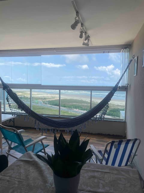 Beautiful apartment overlooking the sea