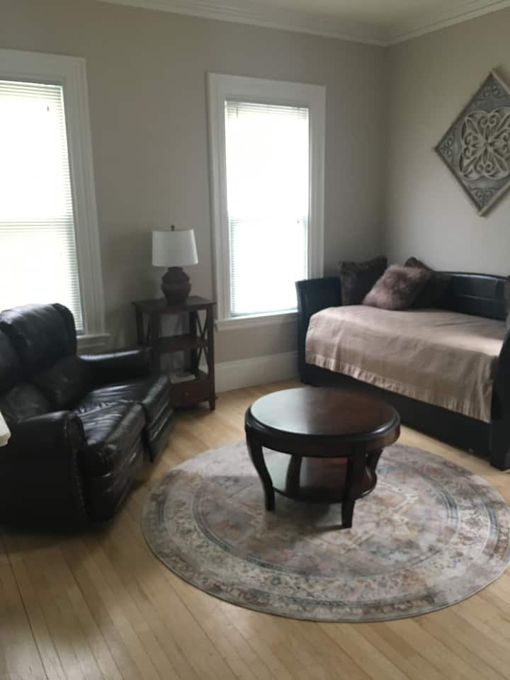 Spacious Two  Bedroom Apartment Allston, Ma. - Cambridge, MA