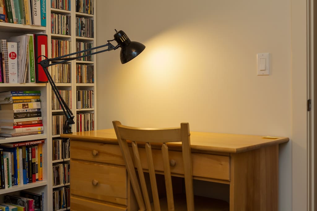 Large, comfortable desk to spread out and work.