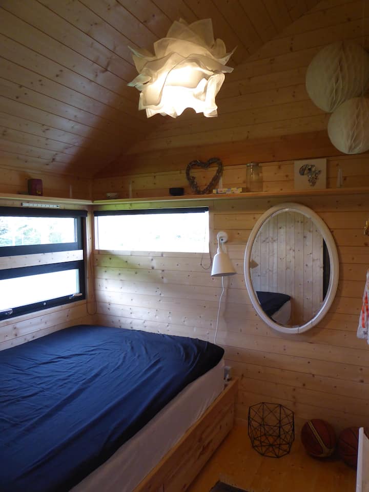 Spálňa 2 (posteľ 140 x 200 cm)