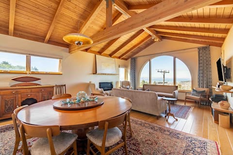 Kensington BIGVIEWHome w sunny hot tub