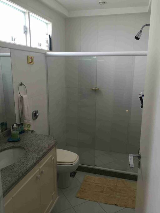 Banheiro quarto 2