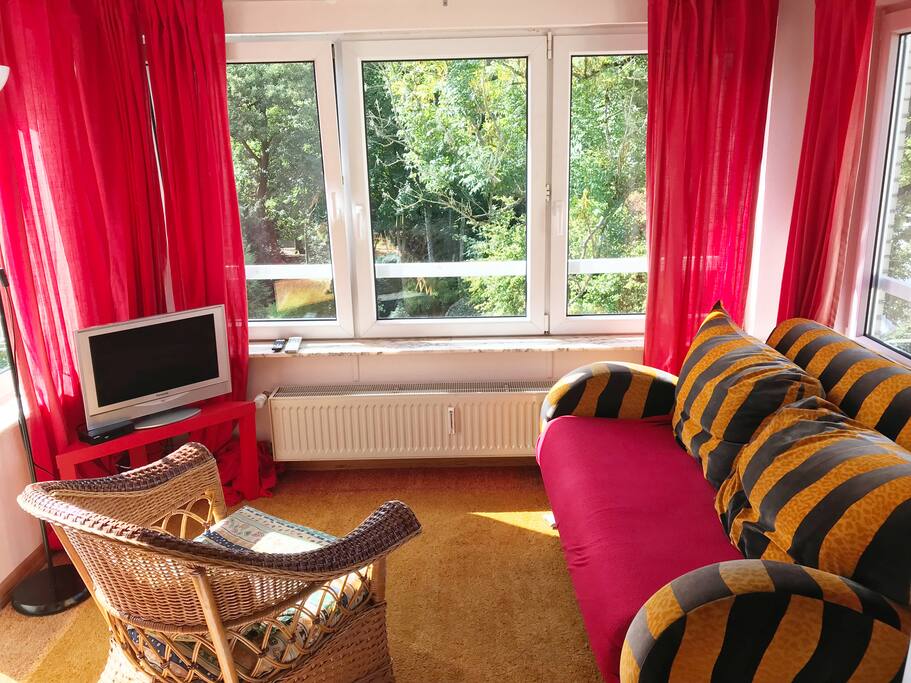 Sitzecke mit Blick in den Garten