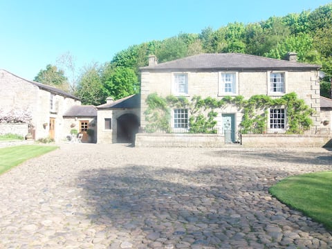 Low Nook Farm Holiday Cottage