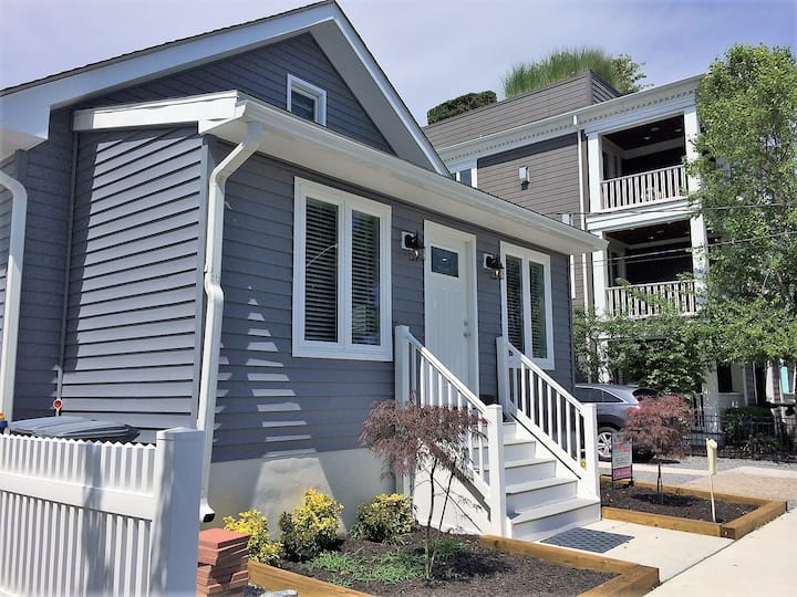 Modern Home, 1.5 Block Off The Beach! - Rehoboth Beach, DE