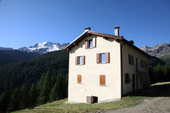 Baita Balzer, between Bormio and Livigno. - Apartments for Rent in
