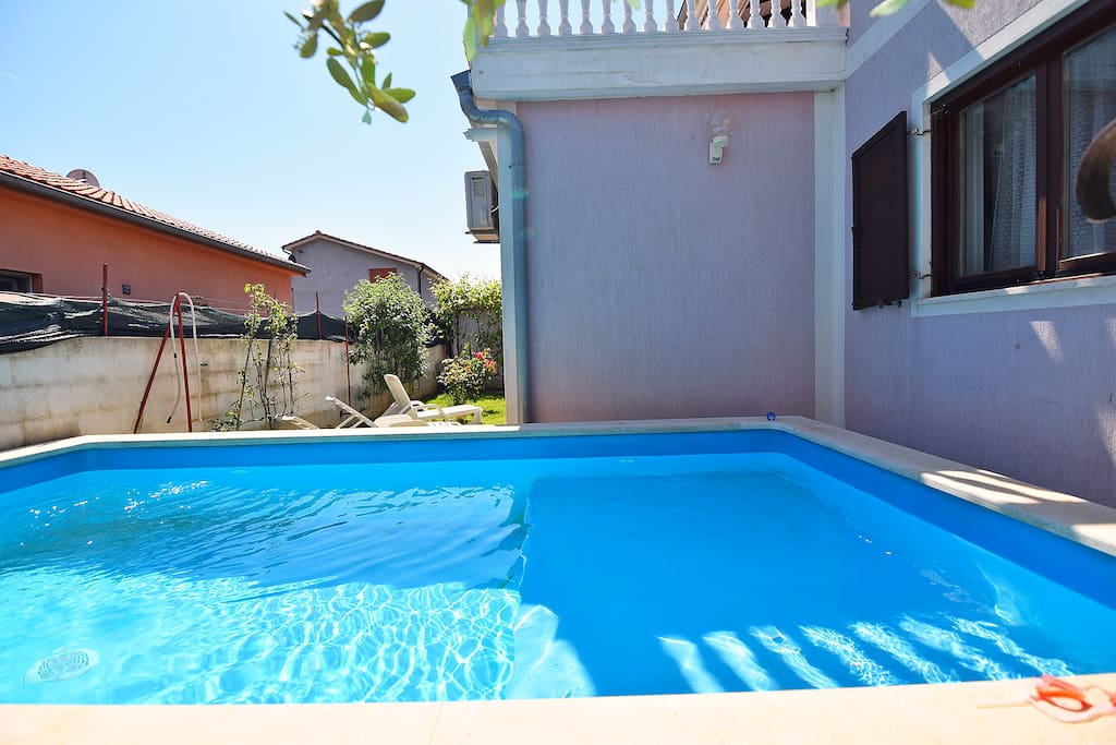 private pool