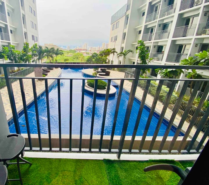 3 Condos*8 Beds*3 CR*4 Pools* @ Shore2 T1 MOA