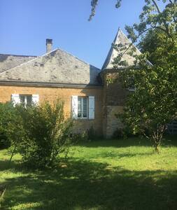 La maison forte de Servion