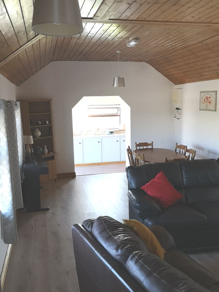 No4 Sunriseview Cottage (Green) - Wicklow