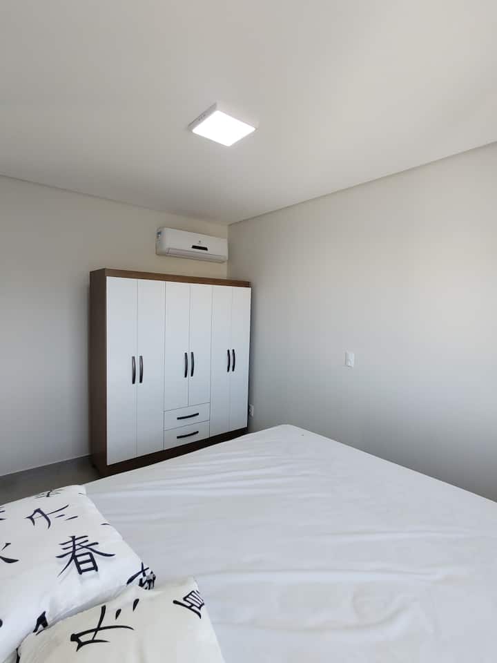 套房，逆变器空调（冷）