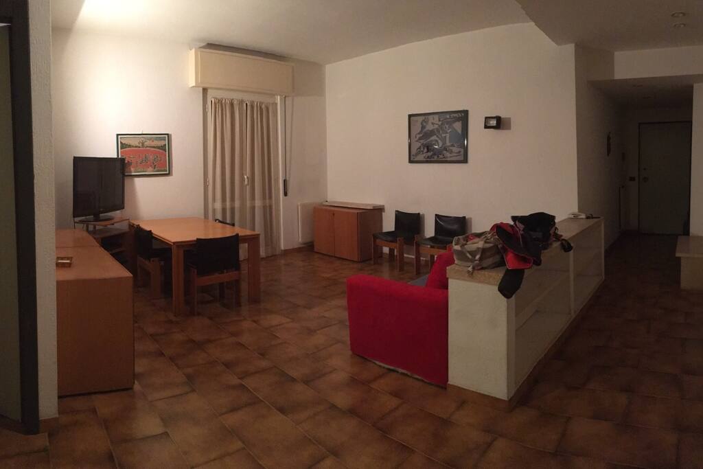 tv e zona pranzo