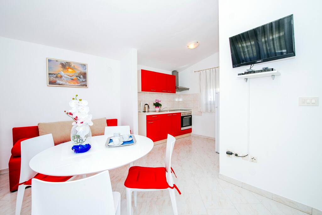 Kitchen + Dining area