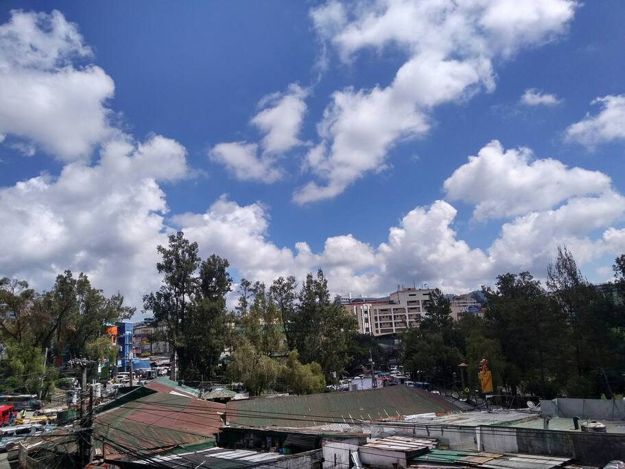 The blue sky which can be reach in the veranda.