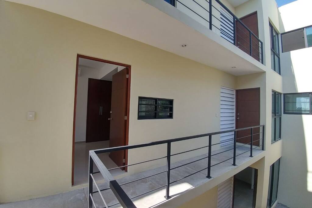 Entrance / Entrada
