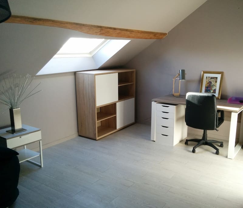la chambre côté bureau