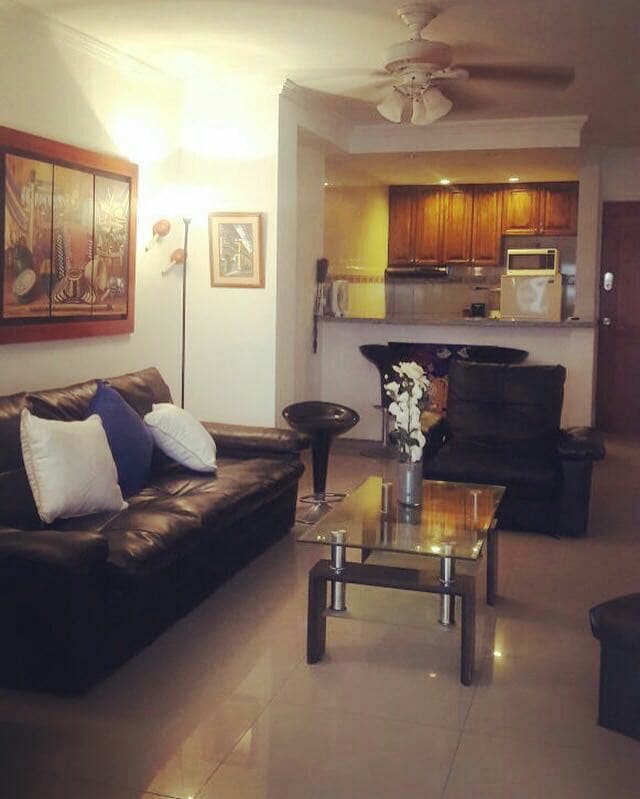 Dnevni boravak s bežičnim internetom, TV-om, sofom, ventilatorom!