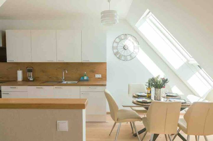 New Design Penthouse _27 gallery image 3